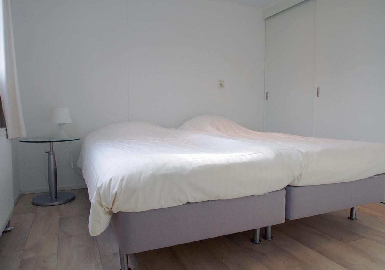 Chaletparc Krabbenkreek Zeeland - Chalet 84 Sint-Annaland Extérieur photo